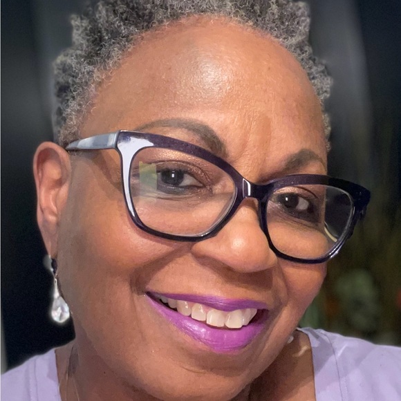 Meet your Posher, Sherrie - Picture 1 of 1